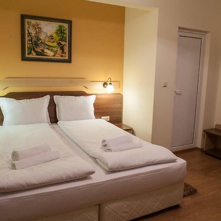 אוזנה Family Hotel Balkanci מראה חיצוני תמונה