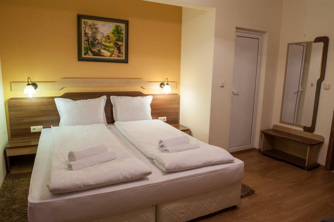 אוזנה Family Hotel Balkanci מראה חיצוני תמונה
